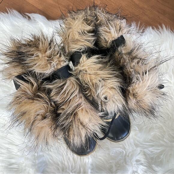 Sorel | Women’s Black Joan of Arctic Faux Fur Snow Boots Suede Lace-Up Winter 6 - Picture 5 of 9